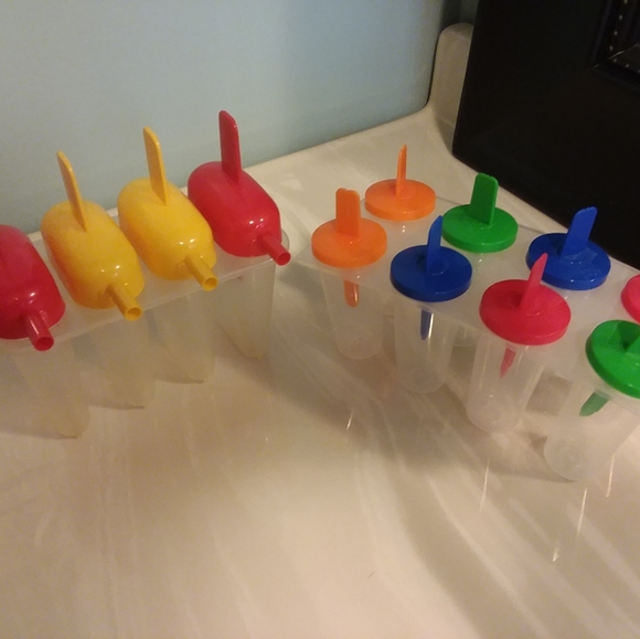 Tupperware Bundle - Picture 2 of 6